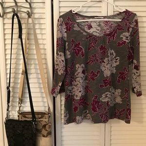 Pretty gray and purple top